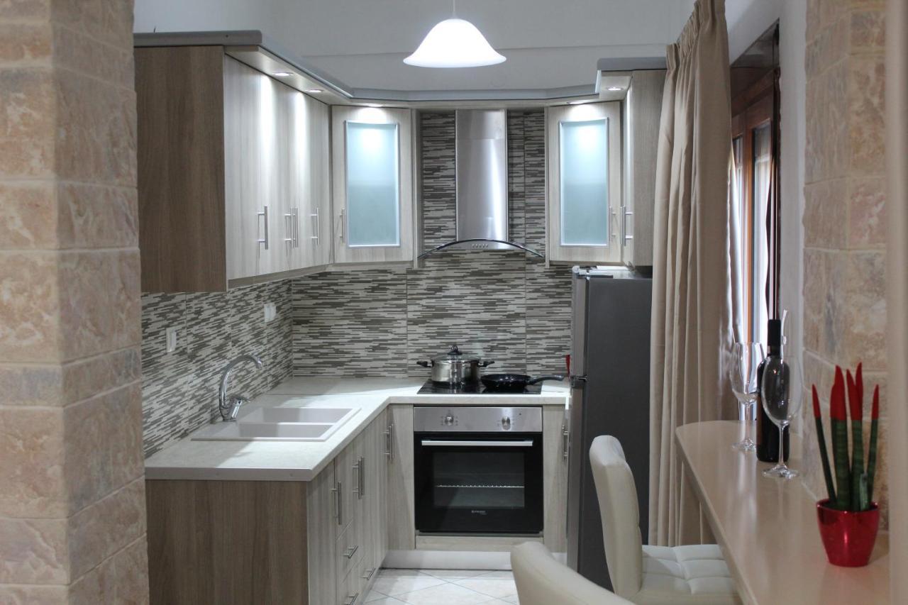 Romanon Vakis Apartments 5 מראה חיצוני תמונה