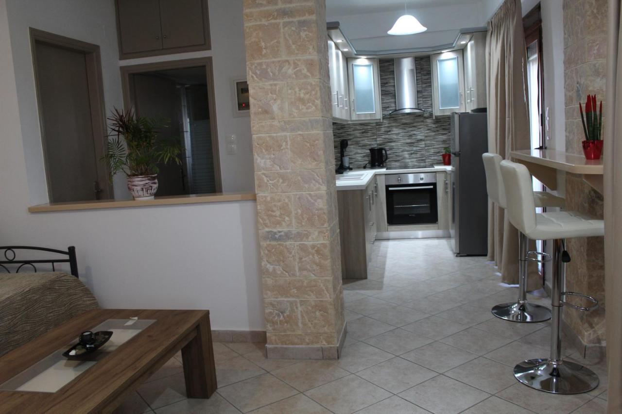 Romanon Vakis Apartments 5 מראה חיצוני תמונה