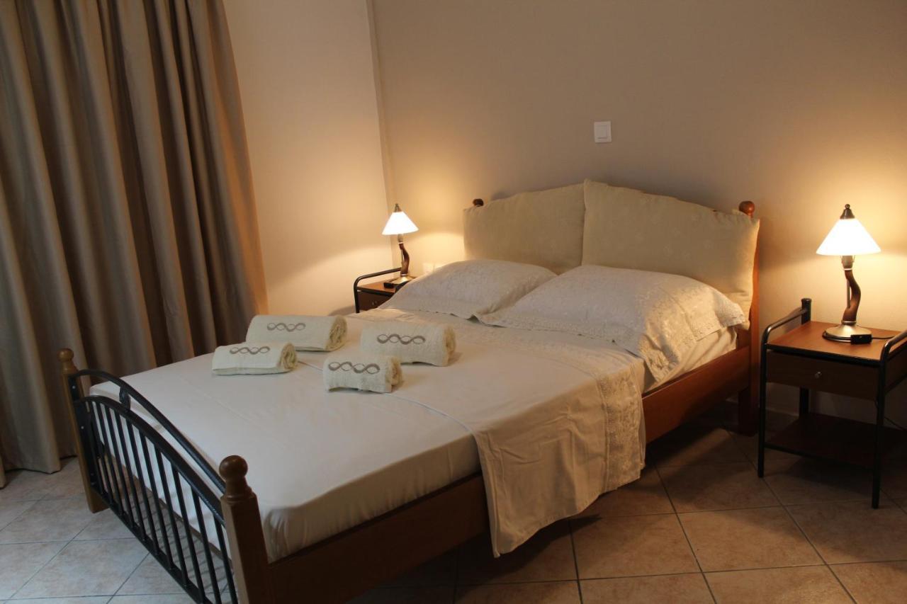 Romanon Vakis Apartments 5 מראה חיצוני תמונה